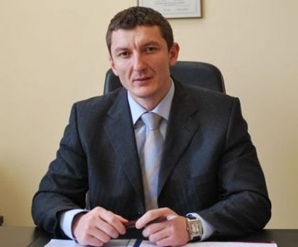 Орхан Исмаилов остава зам.-министър на МО