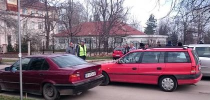 Опел блъсна 9-годишно болно дете (СНИМКИ)