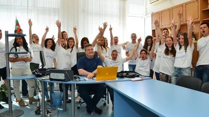 Първомайско училище в Топ 9 у нас по информационни технологии