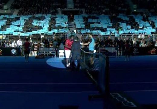 Пълна зала и ВИП гости посрещнаха Гришо и Монфис (ВИДЕО)