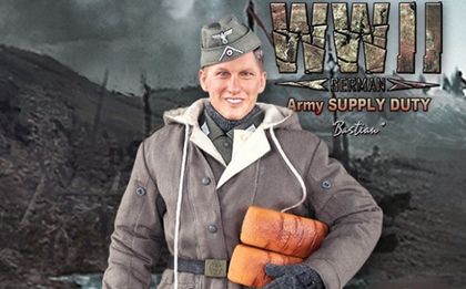 СНИМКИ: Скандал: Китайци продават
нацистка кукла с Швайнщайгер
