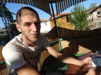 Беднякът милионер вече има син