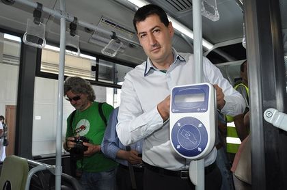 Кметът Иван Тотев: Заклевам се, от утре в Пловдив пътуваме с електронни карти