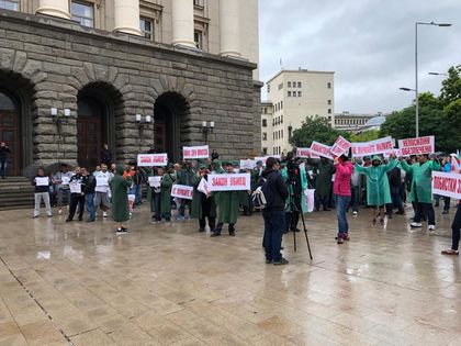 Нова вълна от протести в цялата страна