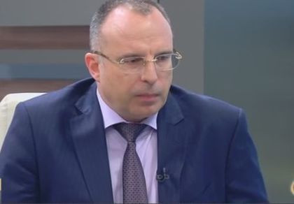 Шефът на фонд „Земеделие” обясни: ДАНС търсиха документи