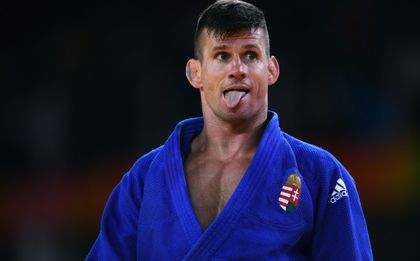 Набиха медалист от Олимпиадата докато празнуваша на Копакабана