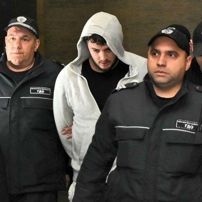 Внукът на директорката на Йоан Матев убил баща си, наръгал го над 20 пъти