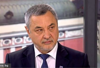 Страшен скандал между Елена Йончева и Валери Симеонов! Той я обвини в национално предателство, тя го затапи!