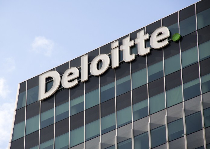 Deloitte: основната тенденция на пазара на труда стават суперпрофесиите
