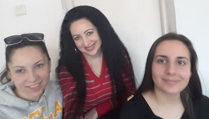 Русенски ученички спечелиха медали на Пролетна конференция на Съюза на математиците