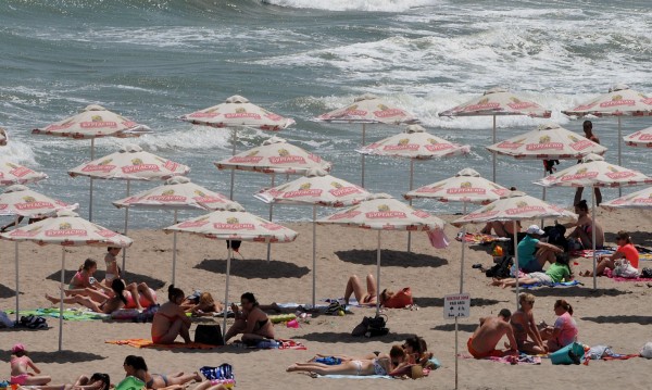 Старт на летния сезон: По колко харчат европейците?