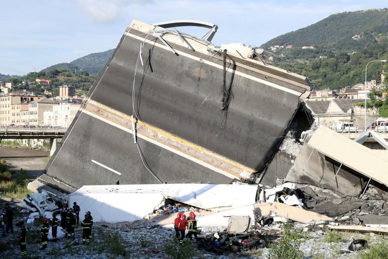 Нереална тишина! Мостът в Генуа погреба 43-ма, но има оцелели – те говорят сега