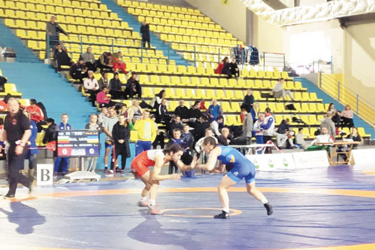 Дупничанка взе сребро на международния турнир по борба в Благоевград, юноша на „Македонска слава“ се окичи с бронз