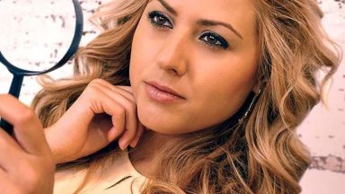 Липсва мобилният телефон на убитата Виктория! Тя е била прясно разведена, детето й живеело при баща си и дядо си