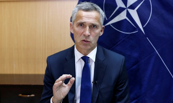 Шефът на НАТО иска мирно уреждане на севернокорейската криза