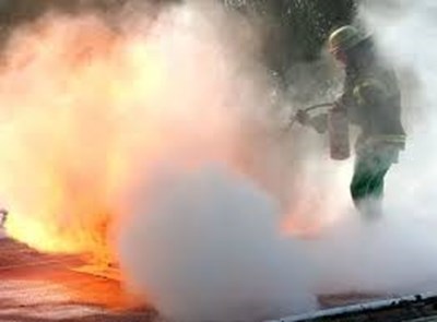 Полицията разследва два пожара в беловското село Аканджиево