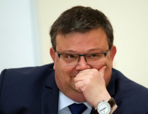 Цацаров е спрял съдия да стане преподавател с мотива, че си завършил делата заради новия пост