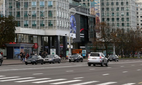 Двама нападнаха търговски център в Минск, убиха момиче