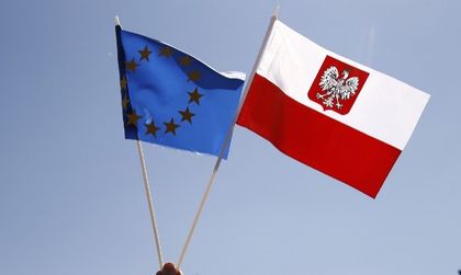 Брюксел затяга примката на Полша