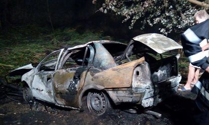 Дни преди Коледа още един живот остана на пътя след катастрофа: Кола се блъсна и запали, жена изгоря жива