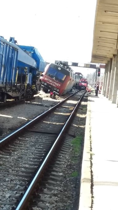 Спор за причината, довела до дерайлирането на товарен влак в Пловдив (ОБЗОР)