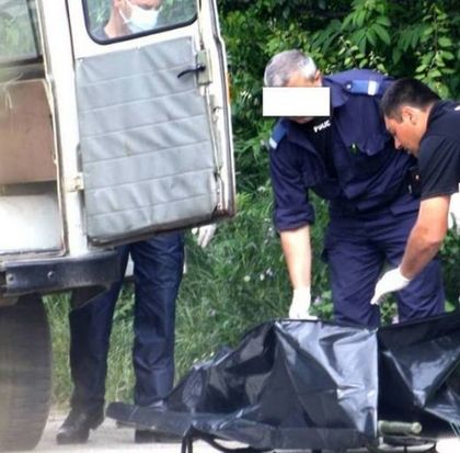 Жестока трагедия в центъра на Приморско, мъж с пръснат череп агонизира в локва кръв