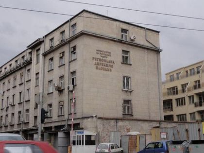 Селски полицаи ще има, ама друг път