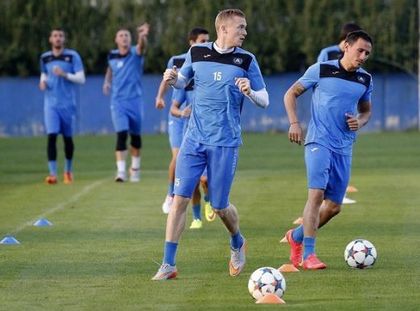 "Левски" с планове да задържи двама бранители