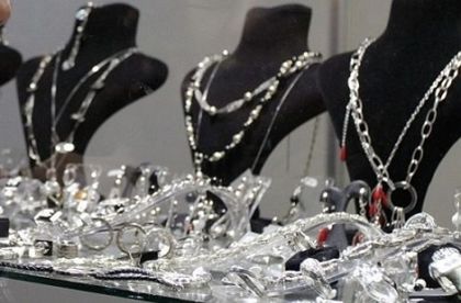 Еднорък рецидивист отмъкна 500 пръстена