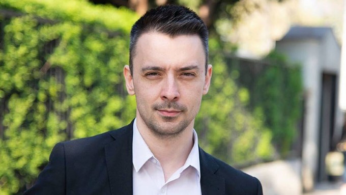 Европейски избори 2019 г.: Кандидатът за евродепутат от ВМРО Кристиян Шкварек съди Фейсбук за цензура