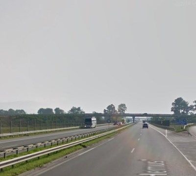 Шофьор пометен от полски тираджия в аварийната лента на