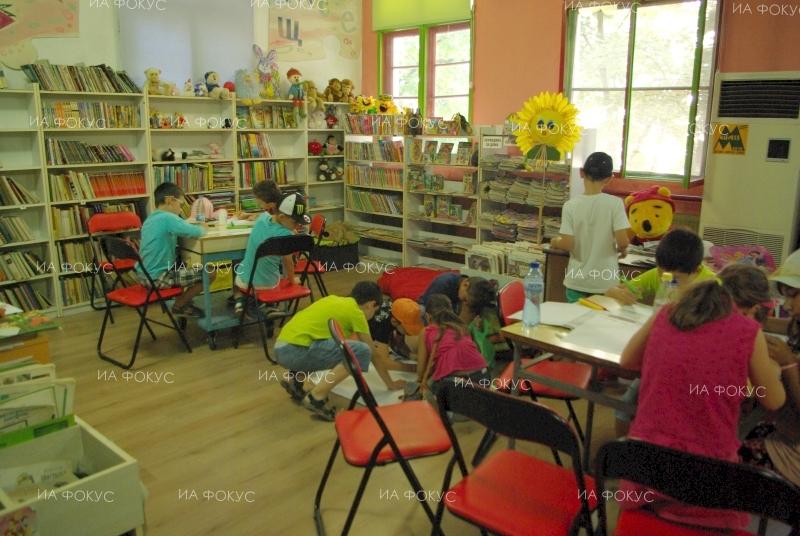 Стара Загора: Библиотека „Искра” в Казанлък ще отличи своите най-активни читатели, съмишленици и дарители на специална церемония на 20 декември