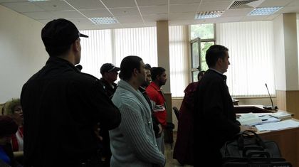 ЕКСКЛУЗИВНО от съда: Калчо циганина пребил българите в Раднево: Натопиха ме наркобосове! (ВИДЕО)