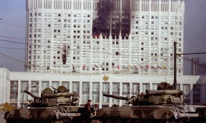Сбърка ли Западът, подкрепял Елцин - кръвопролитията през 1993