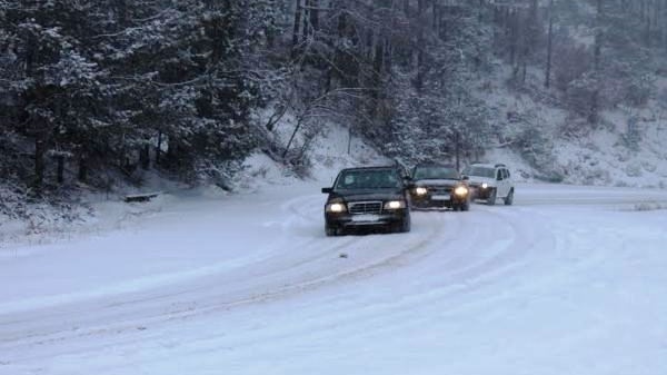 Половината общини в Смолянско не знаят кой ще чисти пътищата през зимата