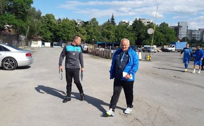 Люпко сложи тренировъчния анцуг