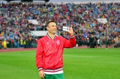 Чандъров води Бербатов в Ботев