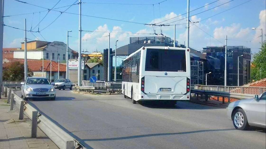 Затварят Бетонния мост, четири автобуса променят маршрута