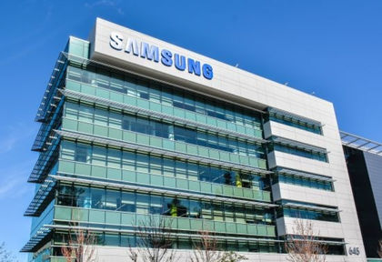 Samsung се подигра на Apple в нова реклама (ВИДЕО)
