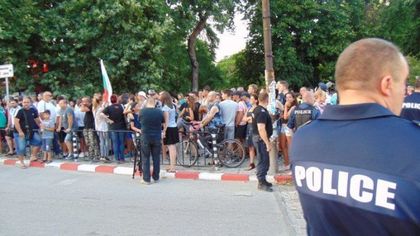 Протестите в Асеновград продължават