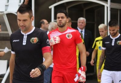 Ел Харуби и Умарбаев с повиквателни за националните отбори на Мароко и Таджикистан