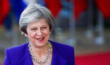 Мей даде знак: Възможен е по-дълъг преход след Brexit