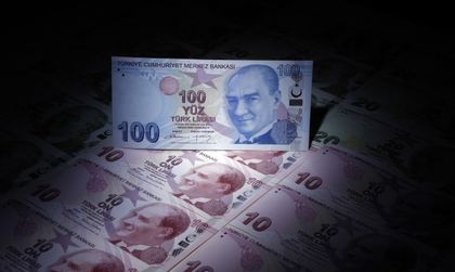 Анкара отрече синът на Ердоган да е пращал пари у нас