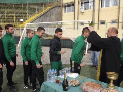 Пирин започна без Шенсой и с четирима нови