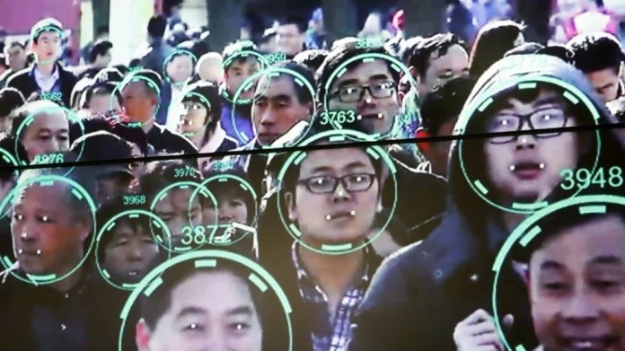 Невронната мрежа Zero Trust разкри 9000 корумпирани служители в Китай