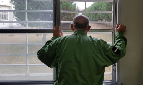 Бедност, глад, самота - японски пенсионери крадат, за да влязат в затвора