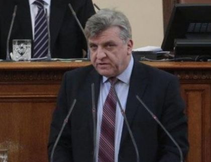 ГЕРБ поиска изхвърлянето на Манол Генов