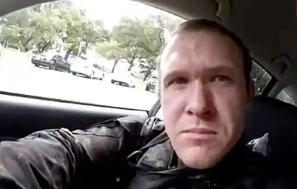 Стрелецът от Крайстчърч се изправя пред съда с 50 обвинения в убийство