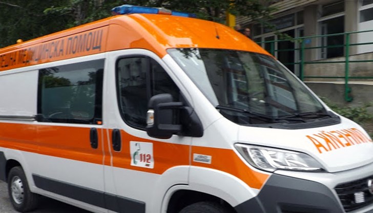 Психично болен мъж нападна жена в Бяла