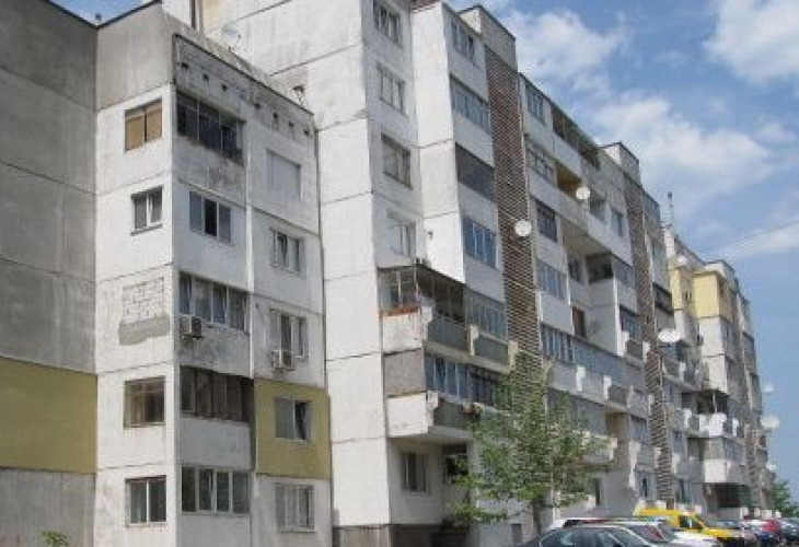 Баба Янка от Лом избяга от дълговете по най-ужасния начин, скочи от 8-мия етаж
